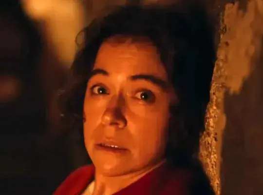 Divulgado o trailer do filme de terror “Creeper”, do criador de “Monkey” izle