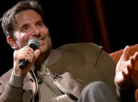 Bradley Cooper trabalha em um projeto que ‘o consome por dentro izle