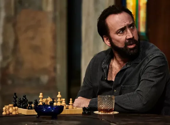 Nicolas Cage estrela o filme de ação “As Melhores Panquecas do Condado” izle