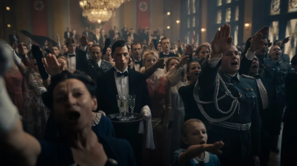 Assistir Servindo Nazistas